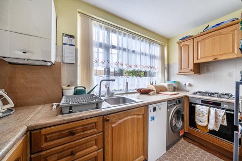 2 bedroom maisonette for sale, Mowbray Drive, Tilehurst, Reading