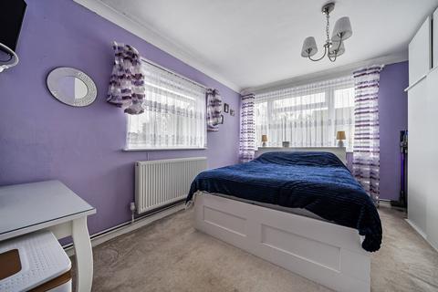 2 bedroom maisonette for sale, Mowbray Drive, Tilehurst, Reading