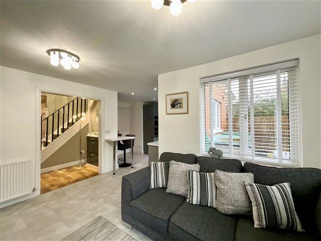 Open plan living/kitchen/dining space