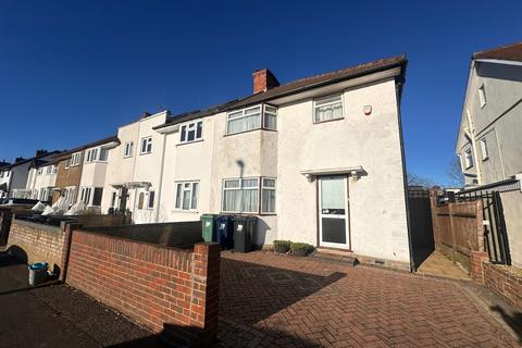 3 bedroom terraced house to rent, Northfields Road, London