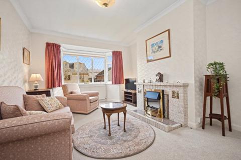 2 bedroom bungalow for sale, Deneside, Ossett, West Yorkshire