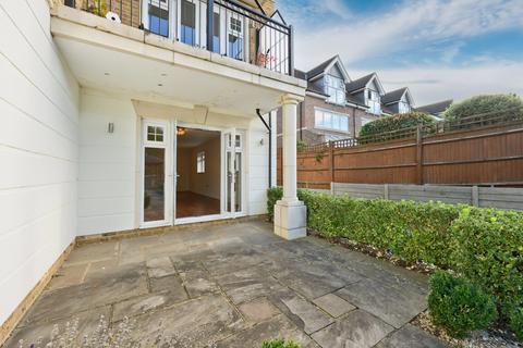 2 bedroom apartment for sale, Elizabeth Place, 53 More Lane, Esher, Surrey, KT10