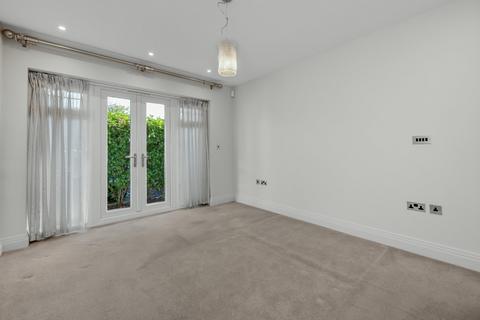 2 bedroom apartment for sale, Elizabeth Place, 53 More Lane, Esher, Surrey, KT10