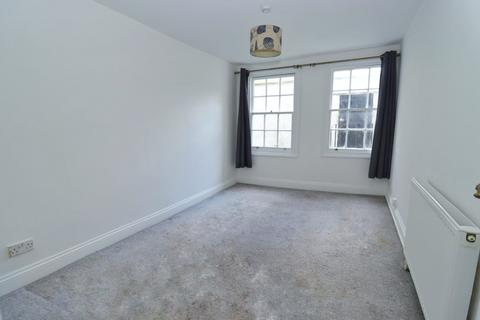 2 bedroom apartment to rent, Wellington Crescent, Ramsgate