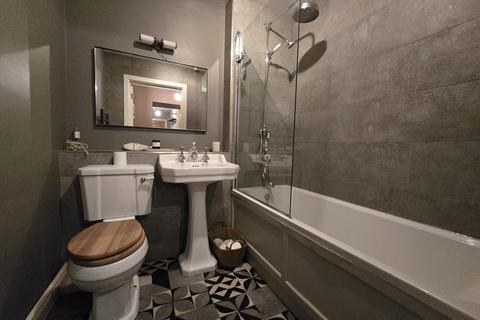 2 bedroom apartment to rent, Alexandra Court, The Royal Seabathing, Canterbury Road, Margate