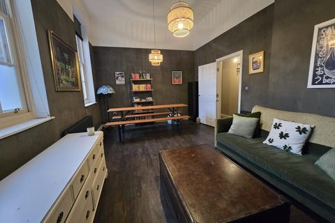 2 bedroom apartment to rent, Alexandra Court, The Royal Seabathing, Canterbury Road, Margate