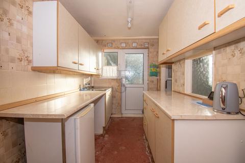 3 bedroom terraced house for sale, Julian Road, Leicester