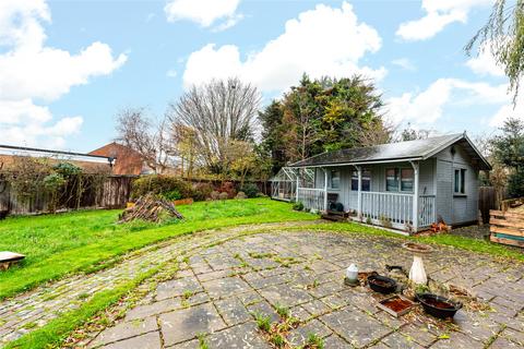4 bedroom detached house for sale, Cumberland Close, Aylesbury, Buckinghamshire, HP21