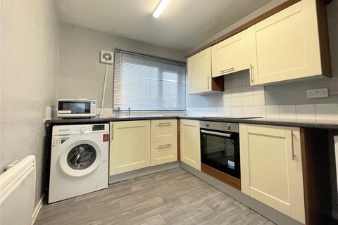 2 bedroom apartment for sale, Garland Court, Meadow Road, Cirencester, GL7