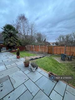 4 bedroom detached house to rent, Chester Avenue, Beverley, HU17