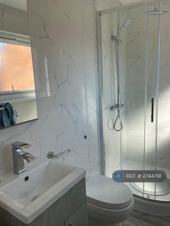 En-Suite With Shower, Sink &amp; Toilet