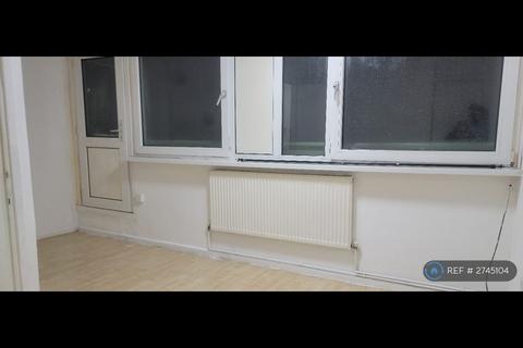 undefined, Snowshill Road, London, E12