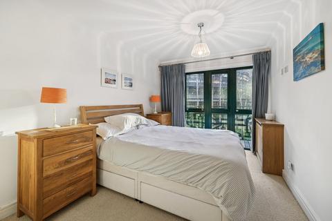 2 bedroom flat for sale, Octavia House, Medway Street, London, SW1P
