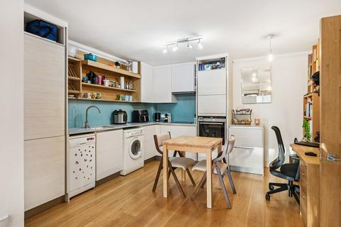 2 bedroom flat for sale, Octavia House, Medway Street, London, SW1P