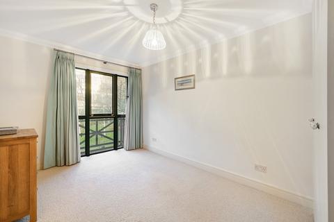2 bedroom flat for sale, Octavia House, Medway Street, London, SW1P