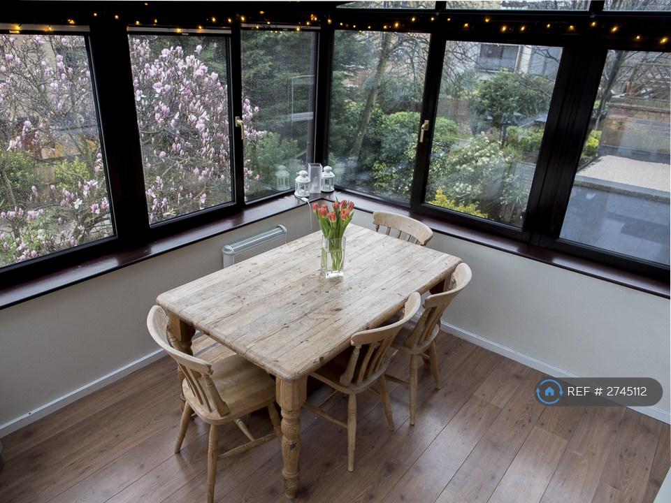 Conservatory/Dining Room
