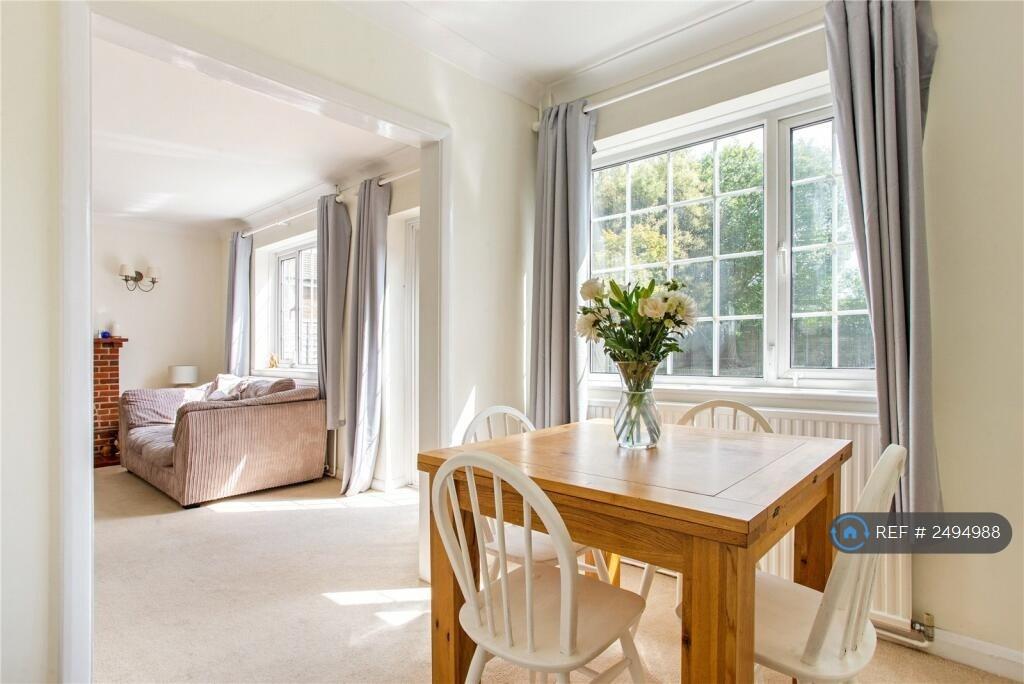 Open Plan Entertaining Area