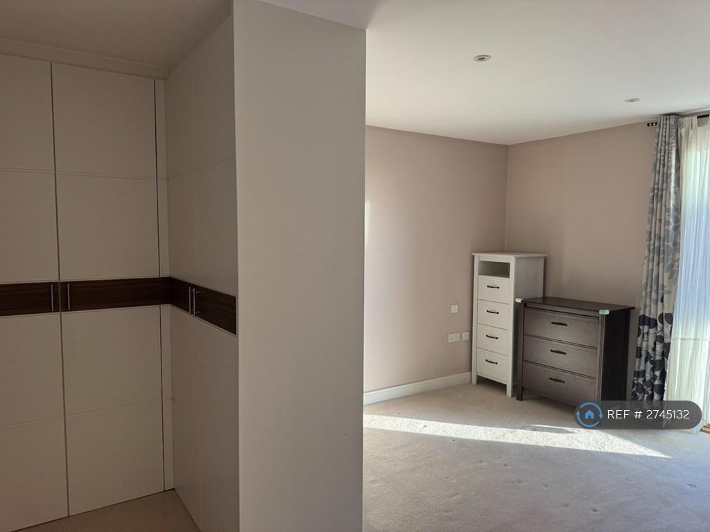 Bedroom 1-2