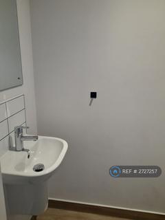2 bedroom flat to rent, Deanery Way, Stockport, SK1