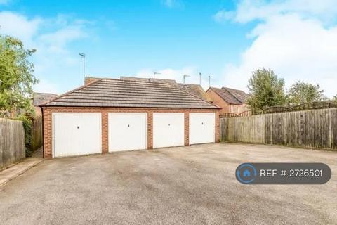 3 bedroom end of terrace house to rent, The Marish, Warwick, CV34