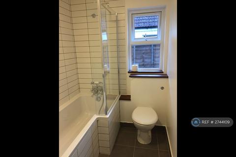 undefined, Whitehorse Lane, London, SE25