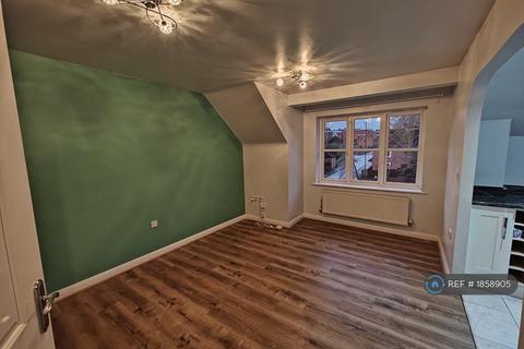 2 bedroom flat to rent, Yeomanry Close, Warwick, CV34