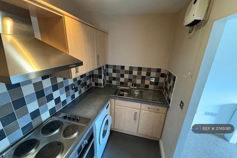 2 bedroom flat to rent, Fletton, Peterborough, PE2