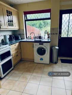 3 bedroom semi-detached house to rent, Beatty Road, Newport, NP19