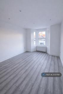 5 bedroom semi-detached house to rent, Cambridge Road, Hounslow, TW4