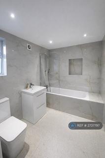 5 bedroom semi-detached house to rent, Cambridge Road, Hounslow, TW4