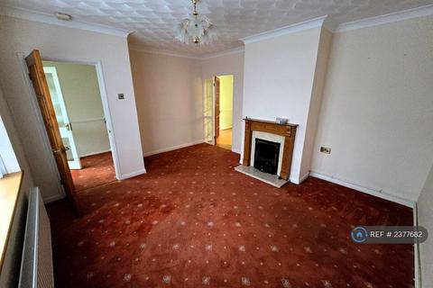 2 bedroom semi-detached house to rent, Daiglen Drive, South Ockendon, RM15