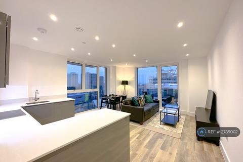 1 bedroom in a flat share to rent, Battersea Luxury Two Bed Two Bath, London, SW11