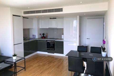 1 bedroom flat to rent, The Landmark West Tower, London, E14