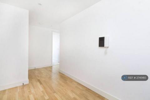 1 bedroom flat to rent, The Landmark West Tower, London, E14