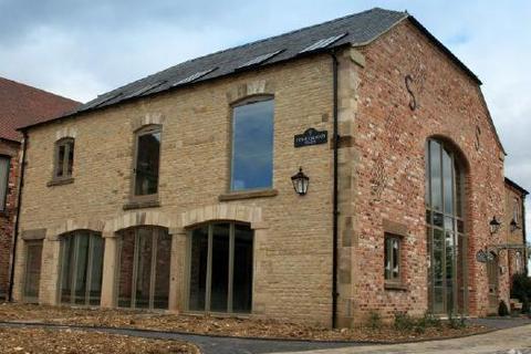Office to rent, Alderton Rd Paulerspury NN12 7LS