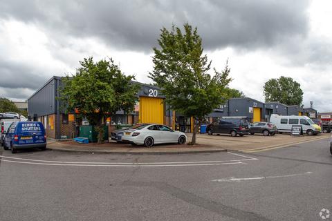 Warehouse to rent, Kiln Ln Epsom KT17 1DH