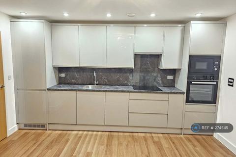 2 bedroom flat to rent, Venice Corte, London, SE13