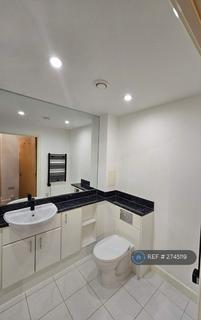 2 bedroom flat to rent, Venice Corte, London, SE13