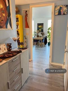 1 bedroom flat to rent, Farnsworth Court, London, SE10