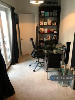 2 bedroom flat to rent, Lower Rock Garden, Brighton, BN2