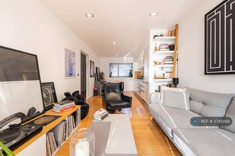 1 bedroom flat to rent, Kingsland Road, London, E8