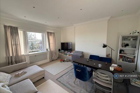 4 bedroom flat to rent, Lyndhurst Road, London, NW3