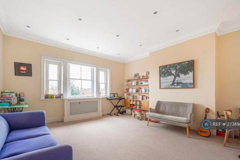 Lyndhurst Road, London, NW3