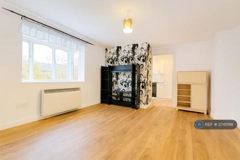 2 bedroom flat to rent, Brindley Close, Wembley, HA0