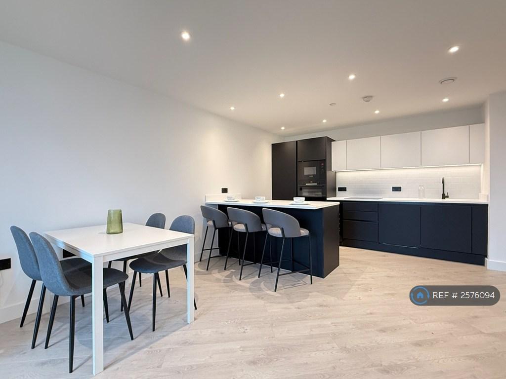 Kitchen &amp; Dining Area