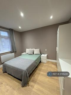 1 bedroom in a house share to rent, Great Cambridge Road, Enfield, EN1
