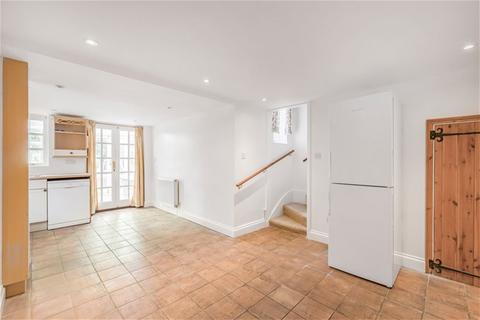 2 bedroom semi-detached house to rent, Flamstead AL3