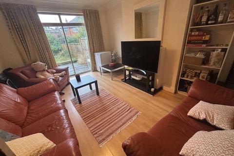 2 bedroom semi-detached house to rent, Cedarville Gardens, London, SW16