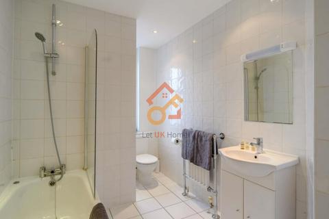 Studio to rent, 39 Hill Street, Mayfair, London W1J