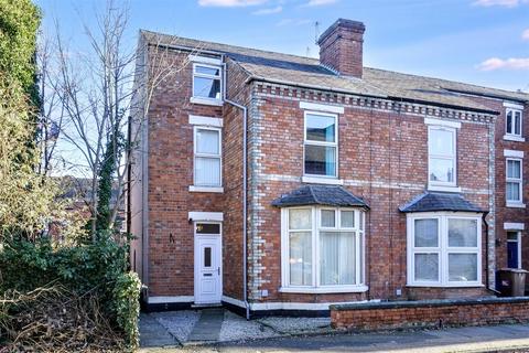 3 bedroom end of terrace house for sale, Wellington Street, Long Eaton